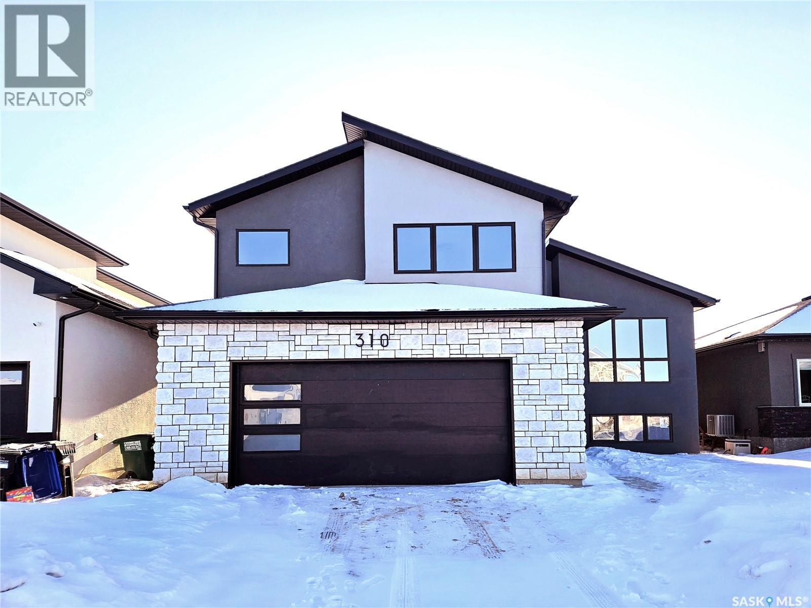 310 FLYNN MANOR - Image 2