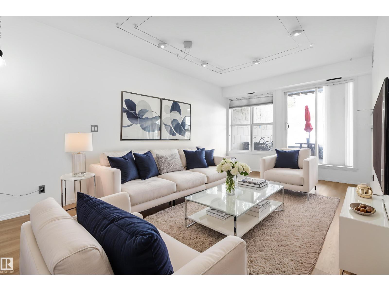 #110 9804 101 ST NW - 11