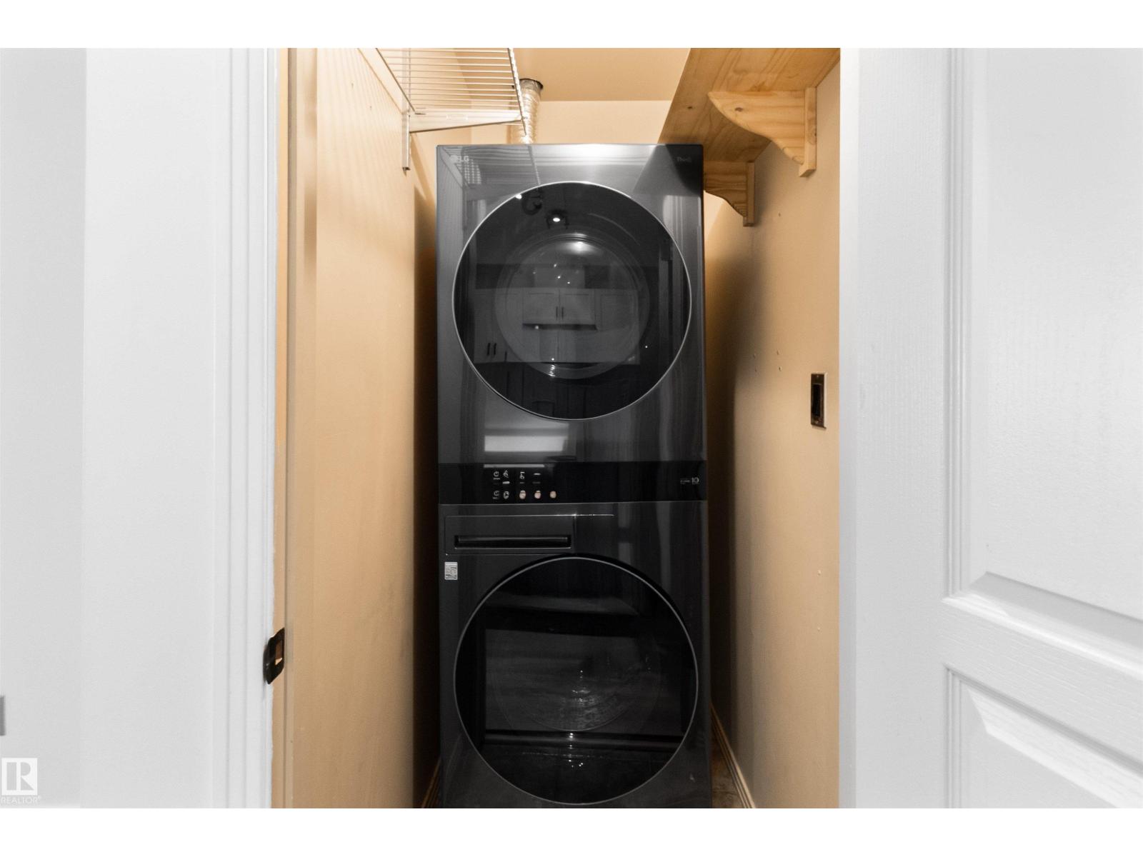 #110 9804 101 ST NW - 23