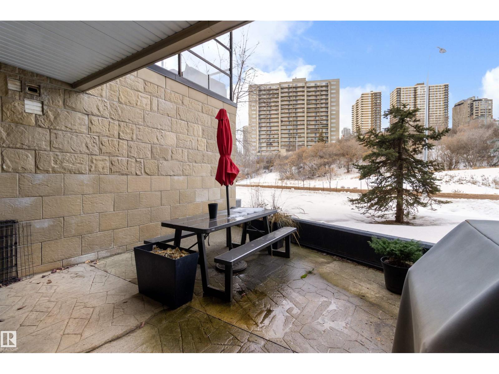 #110 9804 101 ST NW - 25