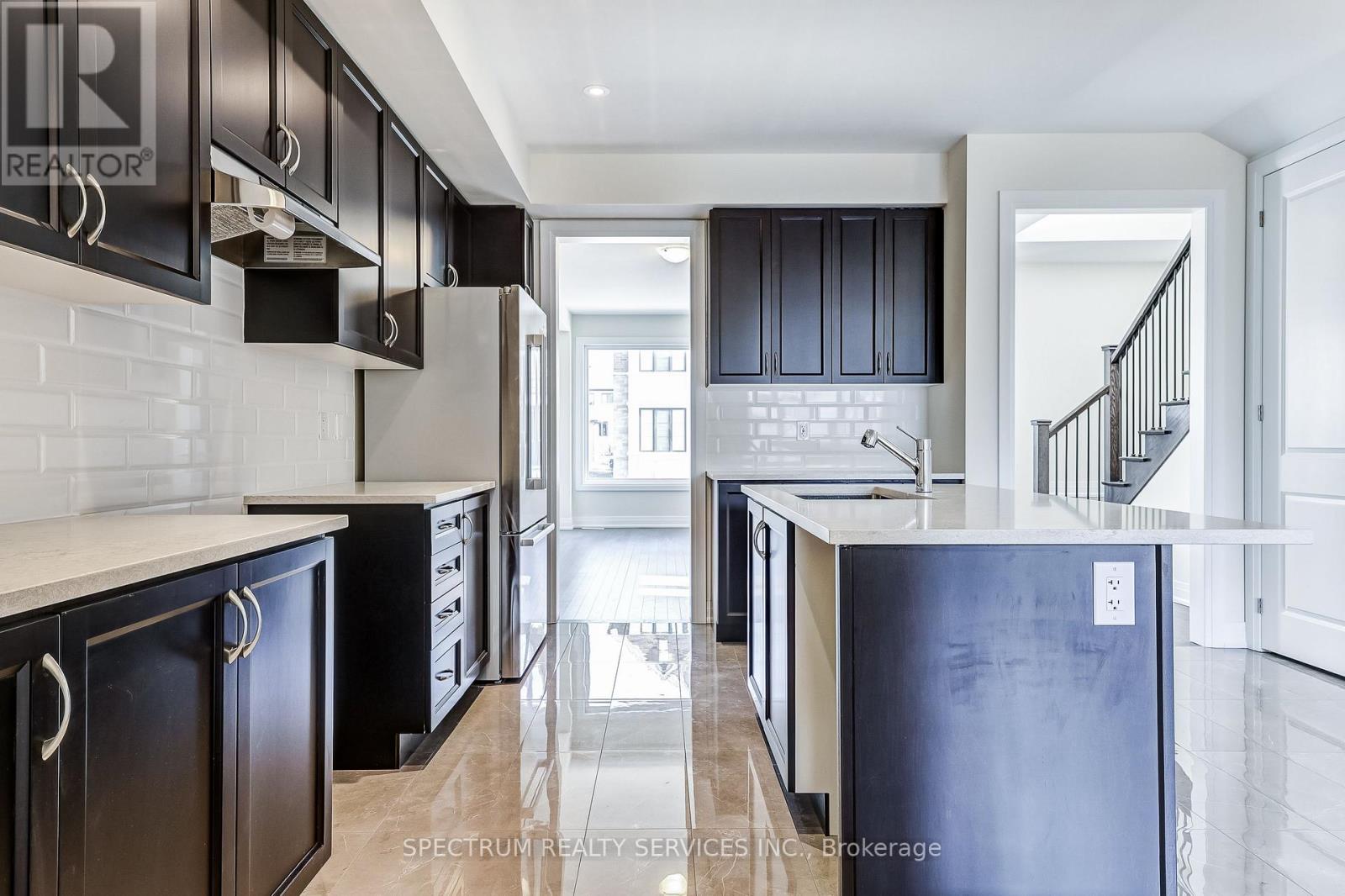 7 JOHN ROLPH STREET - 16