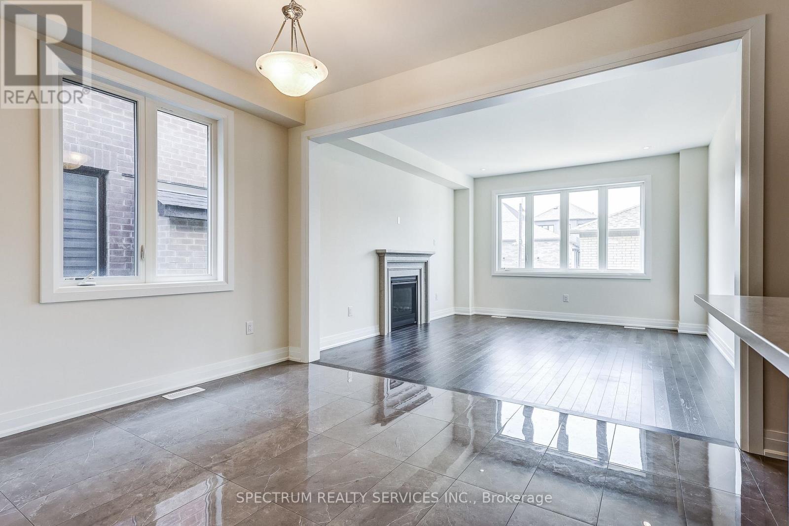 7 JOHN ROLPH STREET - 21