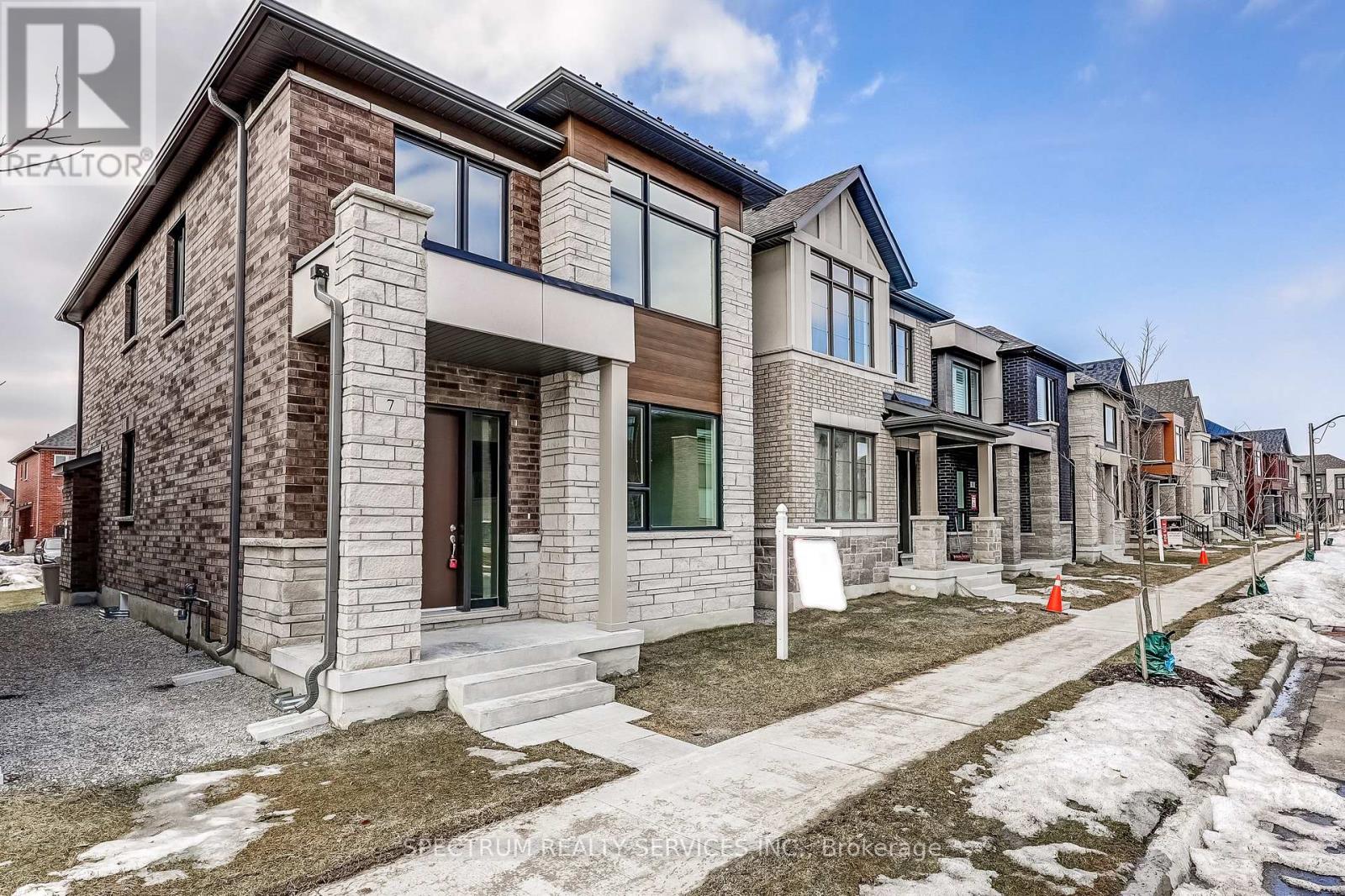 7 JOHN ROLPH STREET - 2