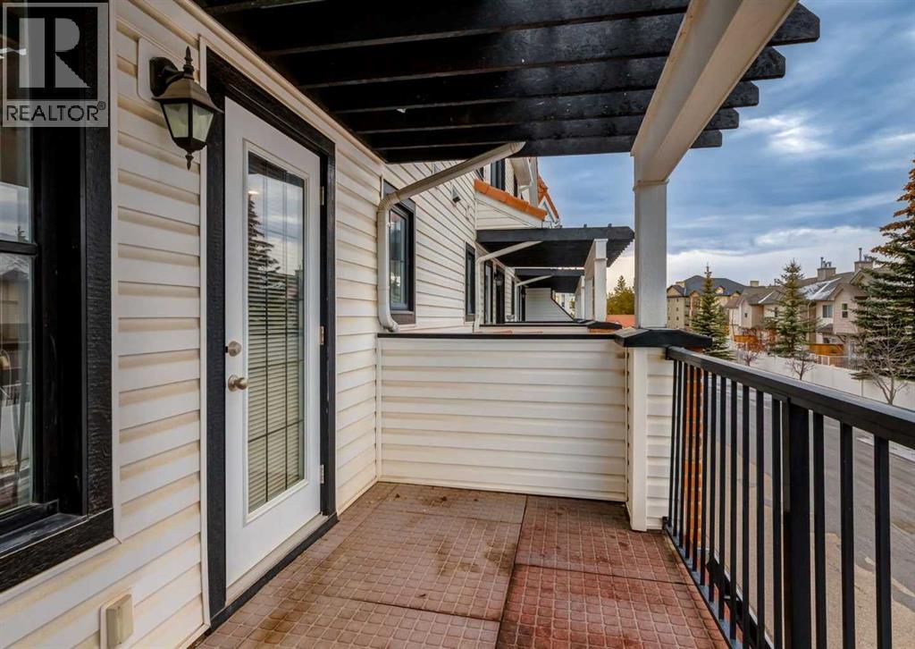 Single Family House 4 Level for Sale in  Royal Oak Lane NW Royal Oak Calgary 