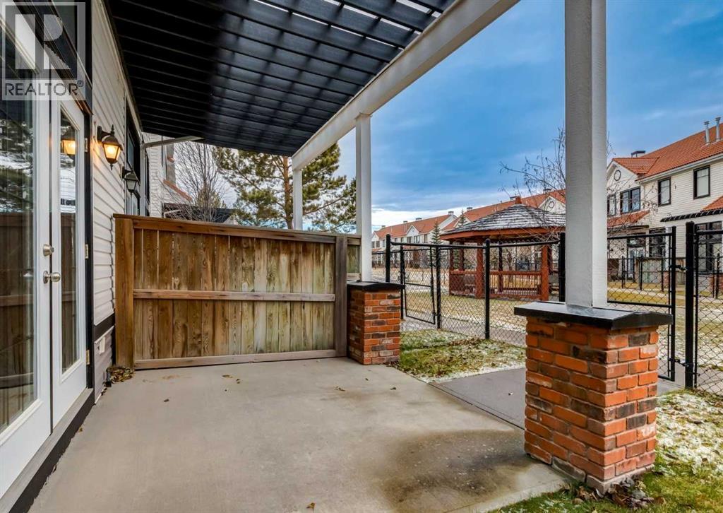 Single Family House 4 Level for Sale in  Royal Oak Lane NW Royal Oak Calgary 