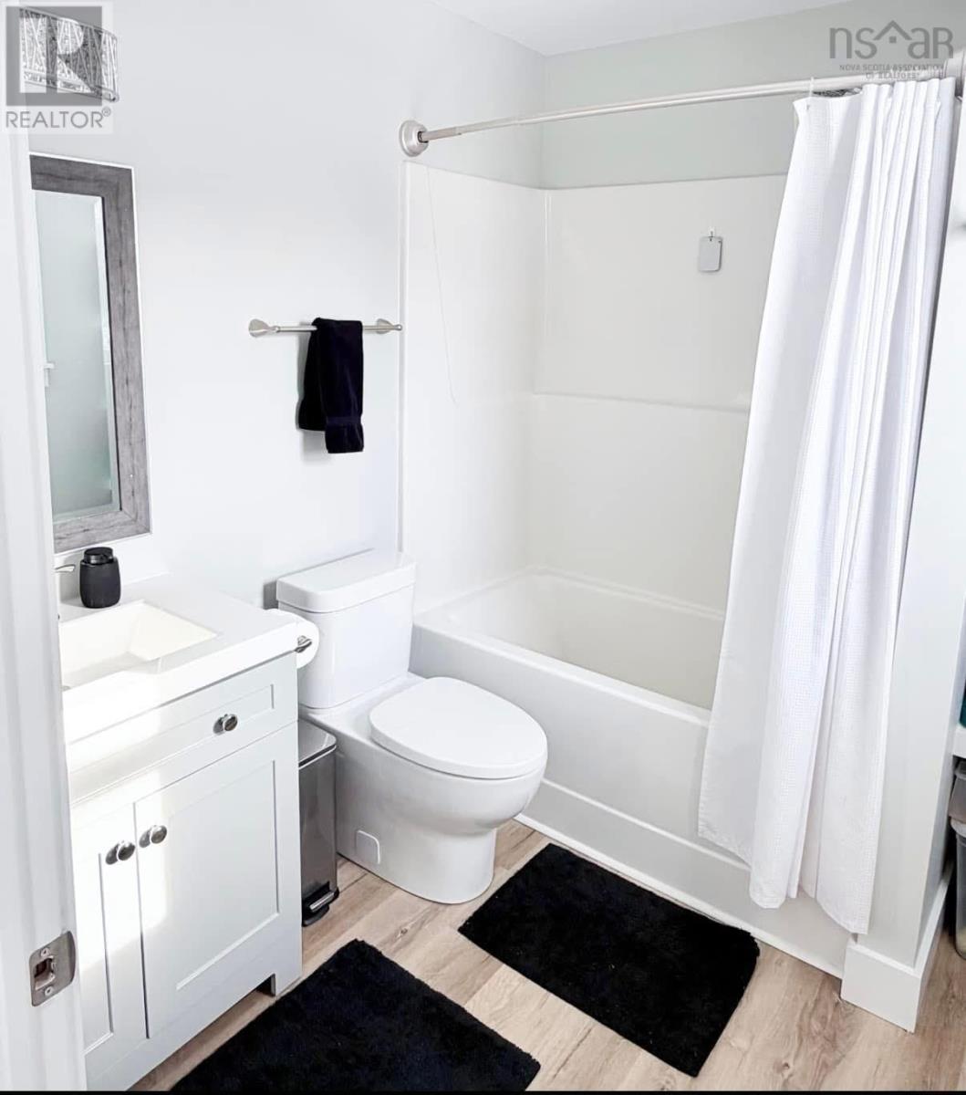 Property 10 of 13 of 56 Green Lane