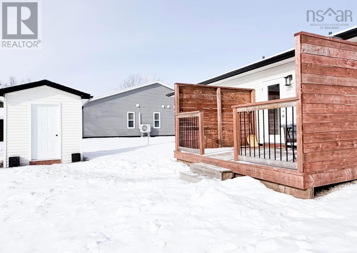 Property 11 of 13 of 56 Green Lane