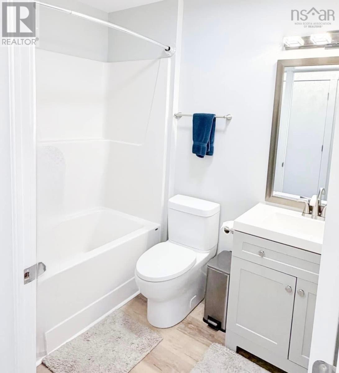 Property 8 of 13 of 56 Green Lane