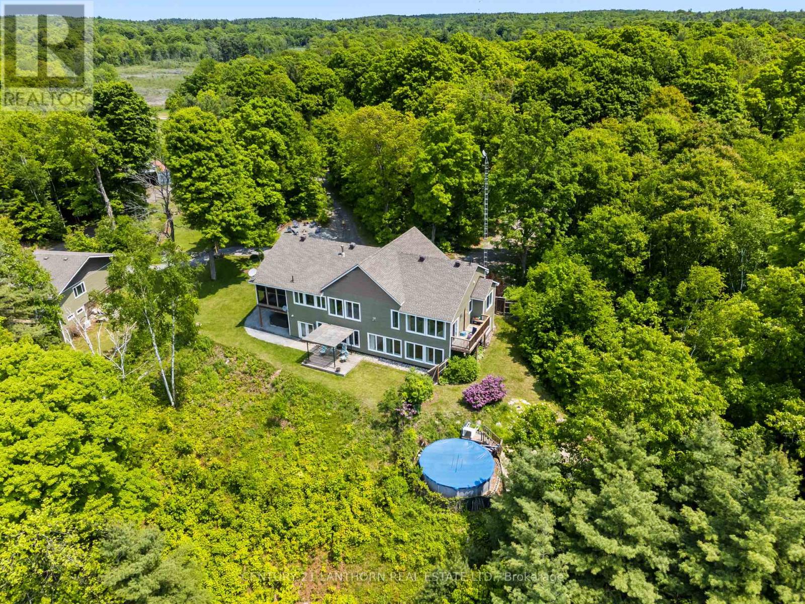 32 FOREST BREEZE LANE, Rideau Lakes, Ontario