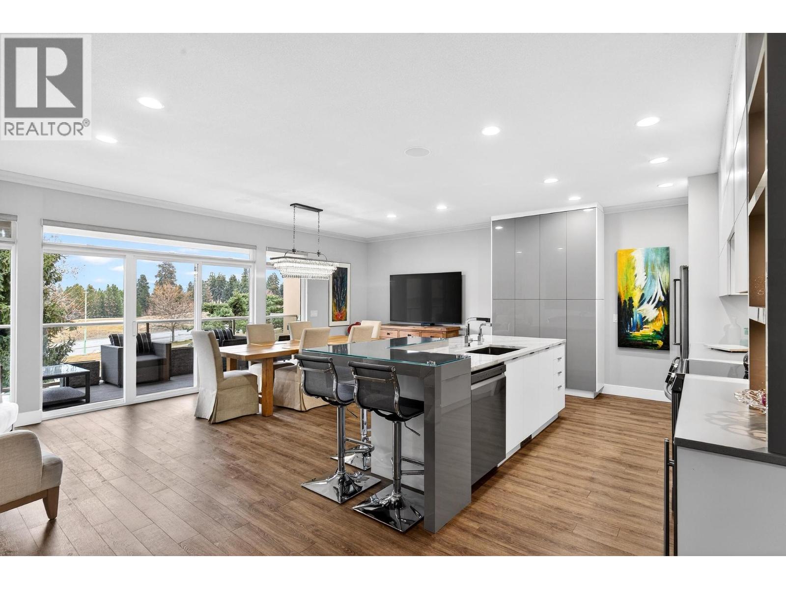  2298 Country Club Drive, Kelowna