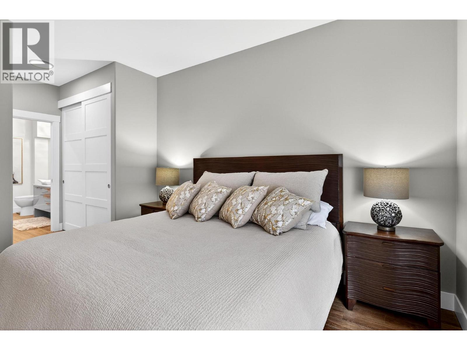 2298 Country Club Drive - 20
