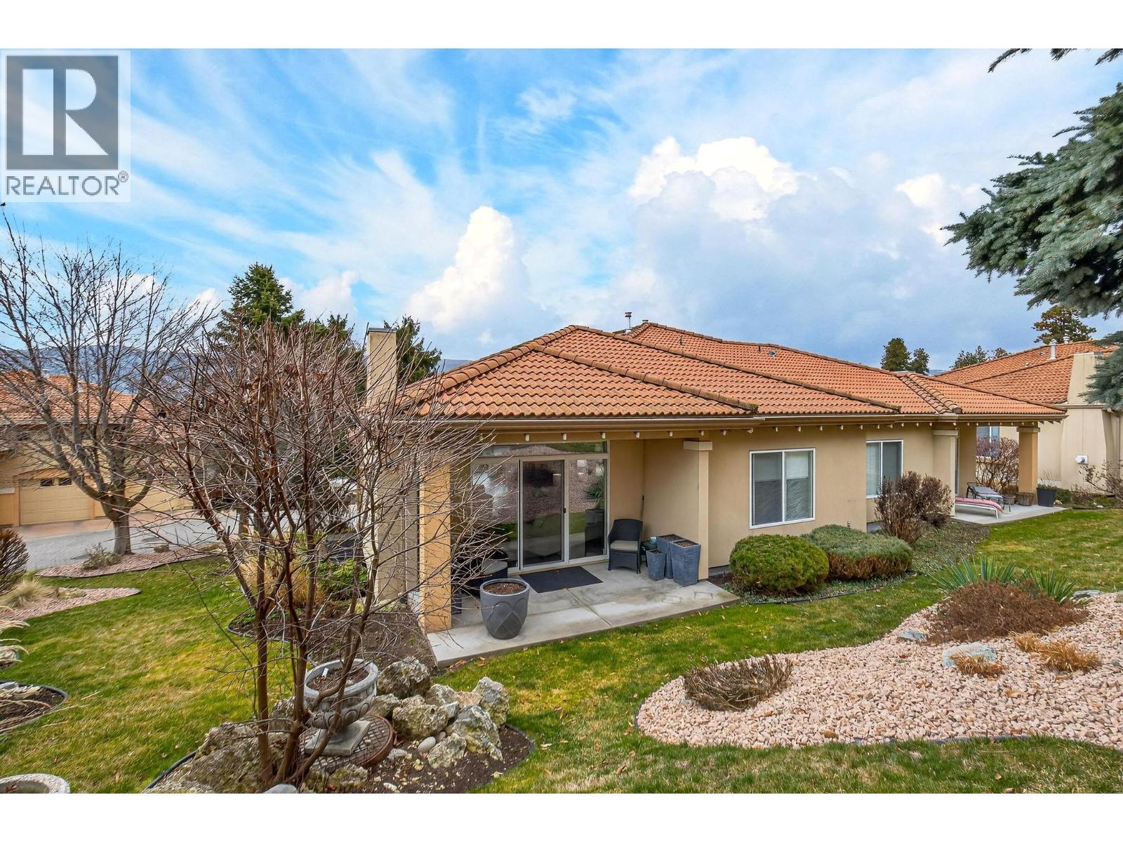 2298 Country Club Drive - 38