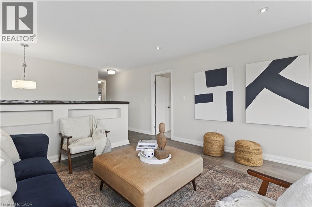#1 35 MIDHURST Heights - 14