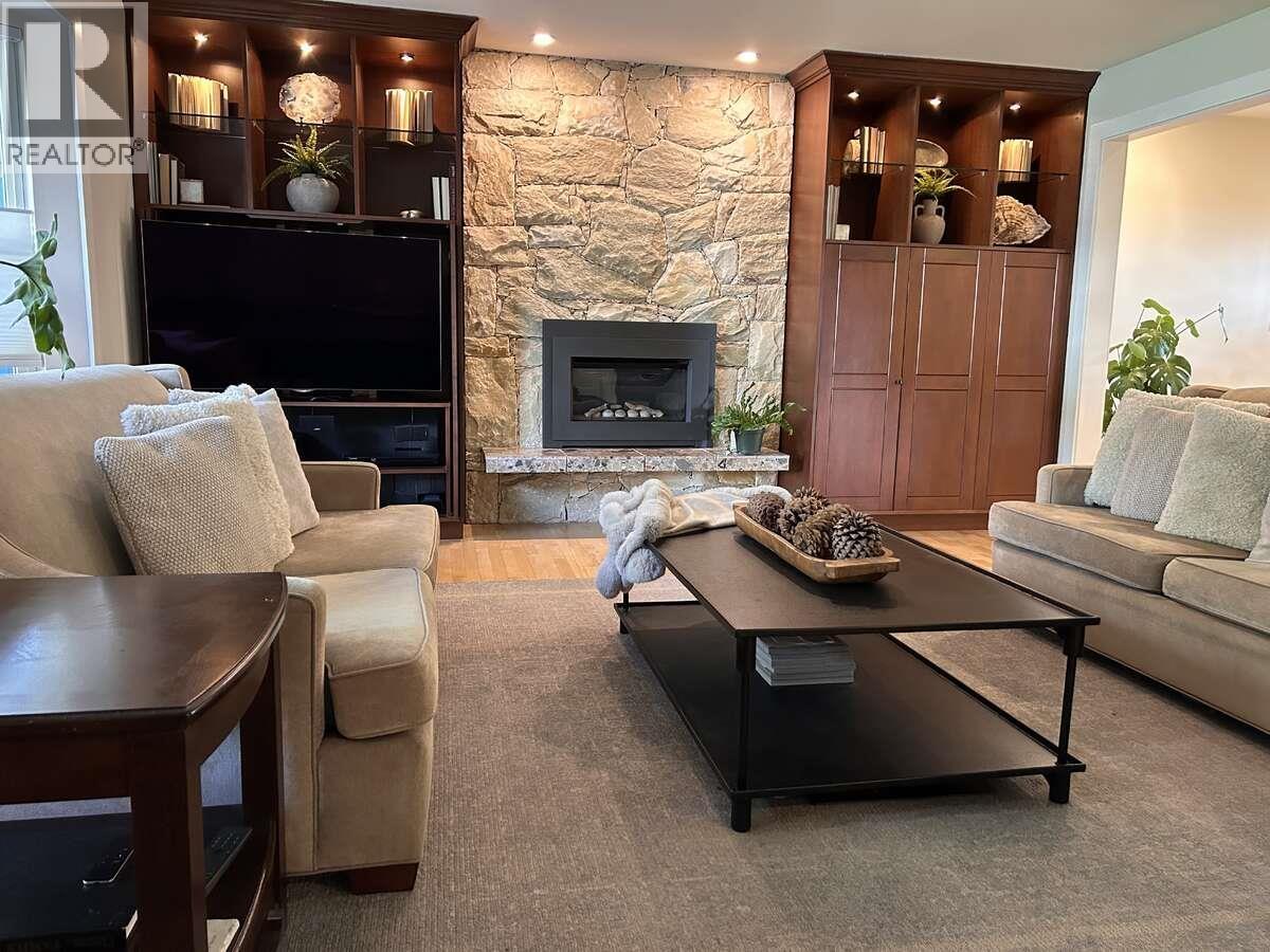 2685 BYRON ROAD, North Vancouver