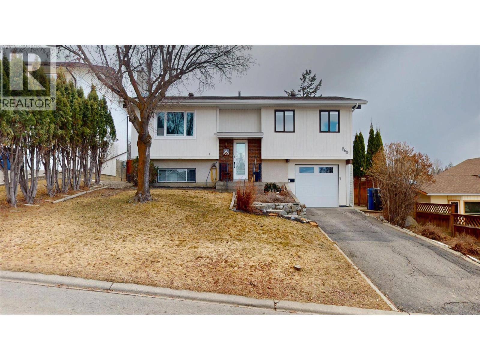 2601 3A Street S, Cranbrook