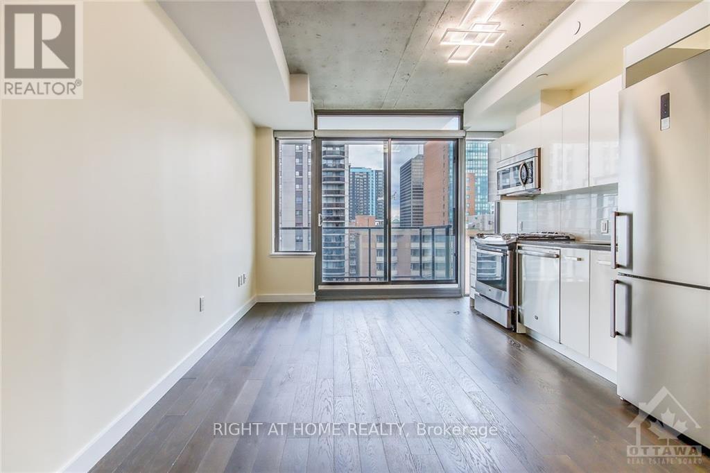 #1109 224 LYON STREET N - 17