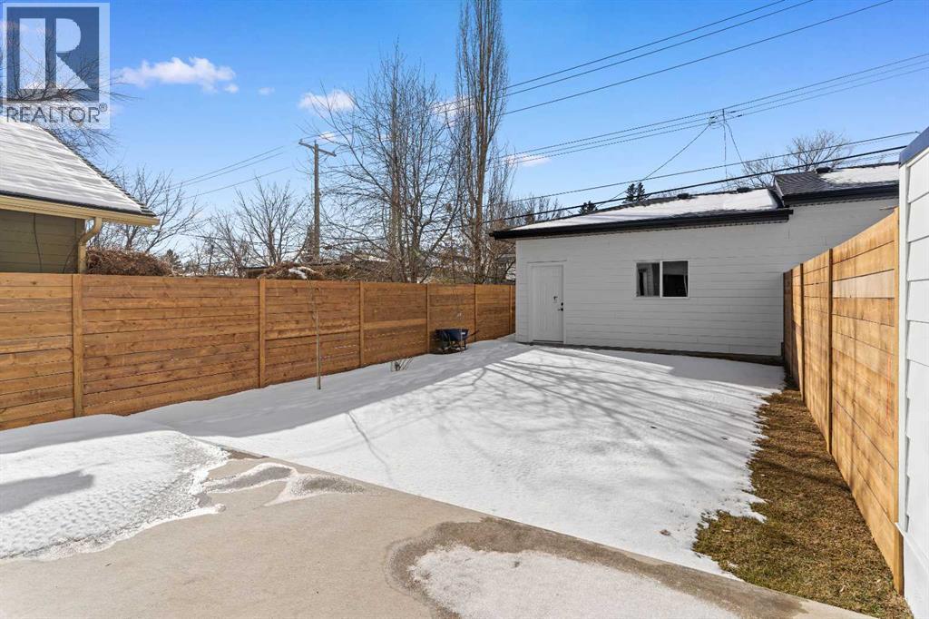 Single Family House for Sale in   Street SW Killarney/Glengarry Calgary 