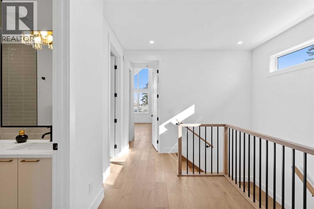 Single Family House for Sale in   Street SW Killarney/Glengarry Calgary 