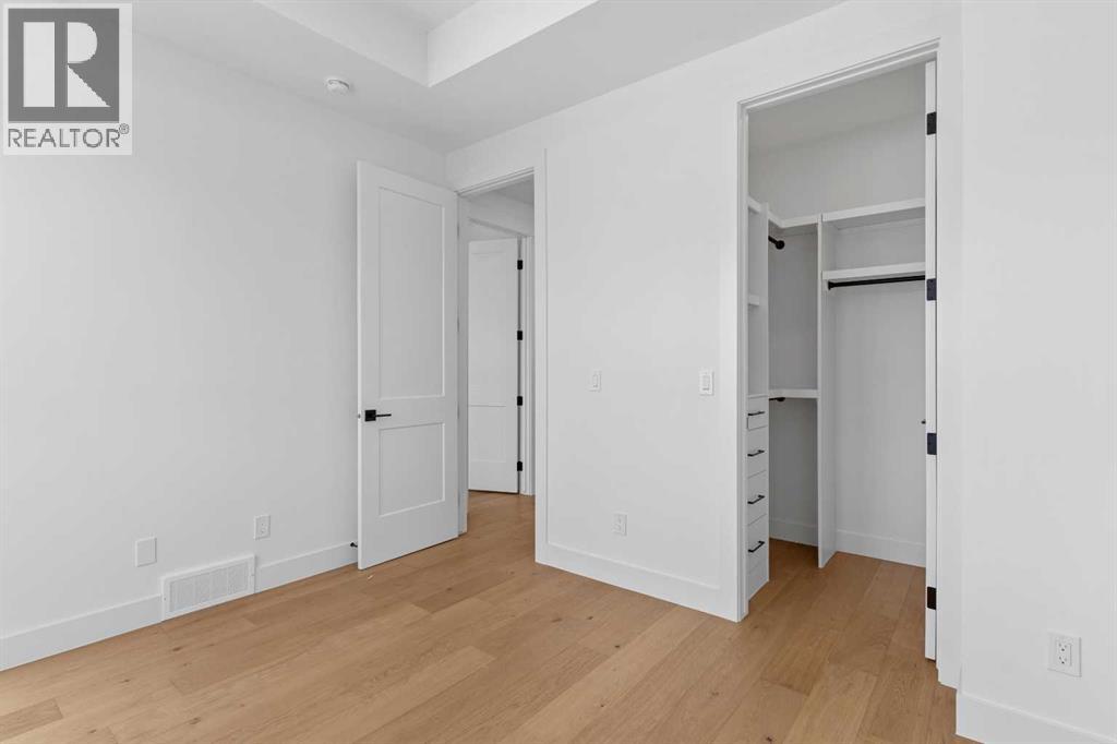 Single Family House for Sale in   Street SW Killarney/Glengarry Calgary 