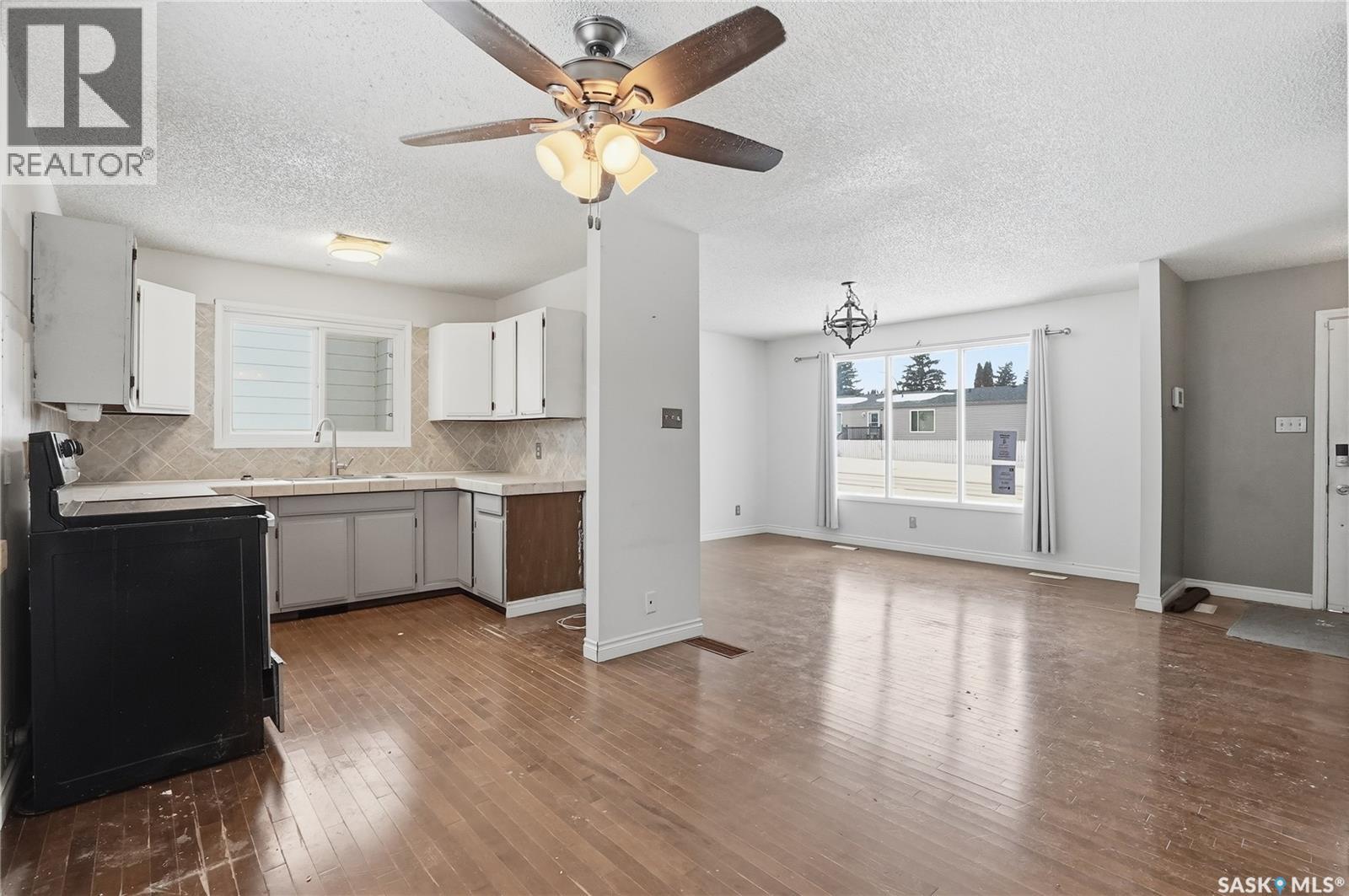 Single Family House for Sale in  Parkdale ROAD Saskatoon 