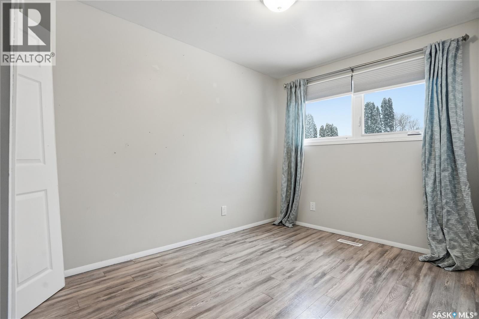 Single Family House for Sale in  Parkdale ROAD Saskatoon 