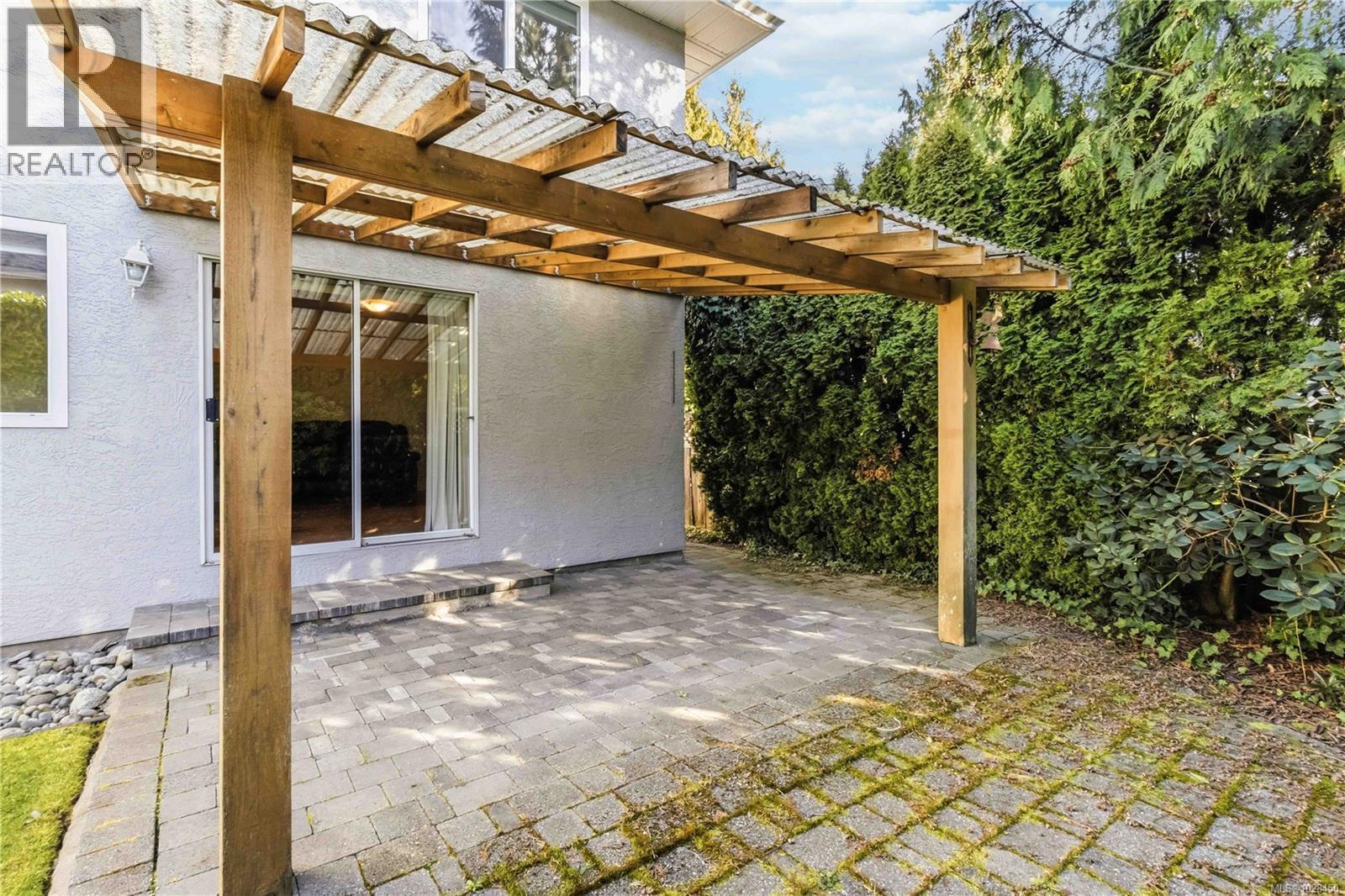 4120 AMBASSY PL - 41