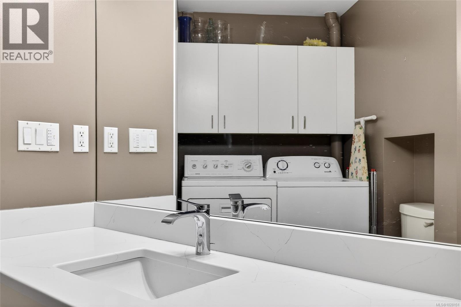 8 130 Corbett Road, Salt Spring