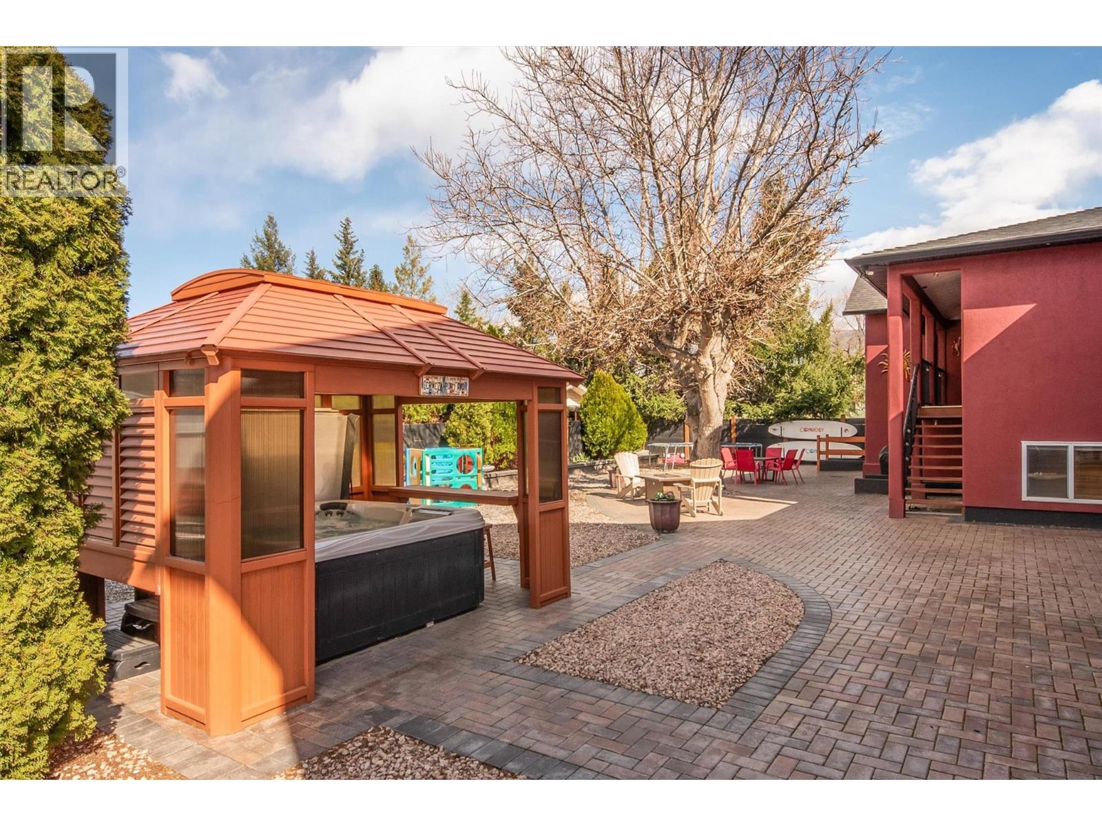 1506 Johnson Street, Summerland