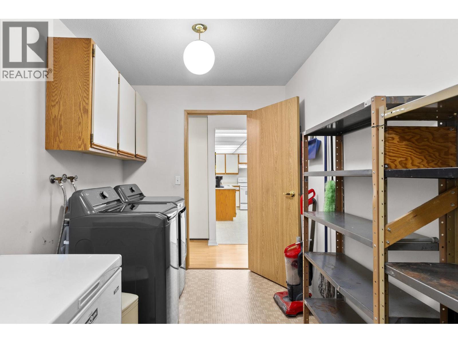 #214 1045 Sutherland Avenue - 4