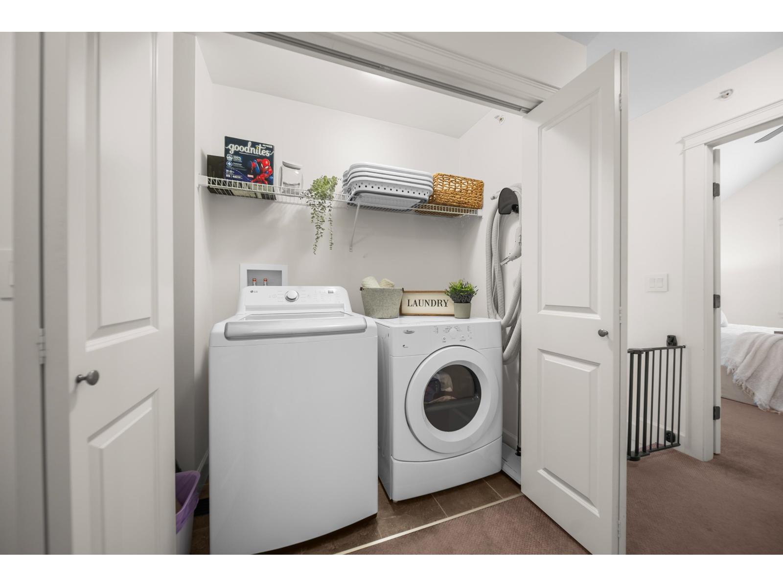 4 45290 SOOWAHLIE CRESCENT, Garrison Crossing, Chilliwack