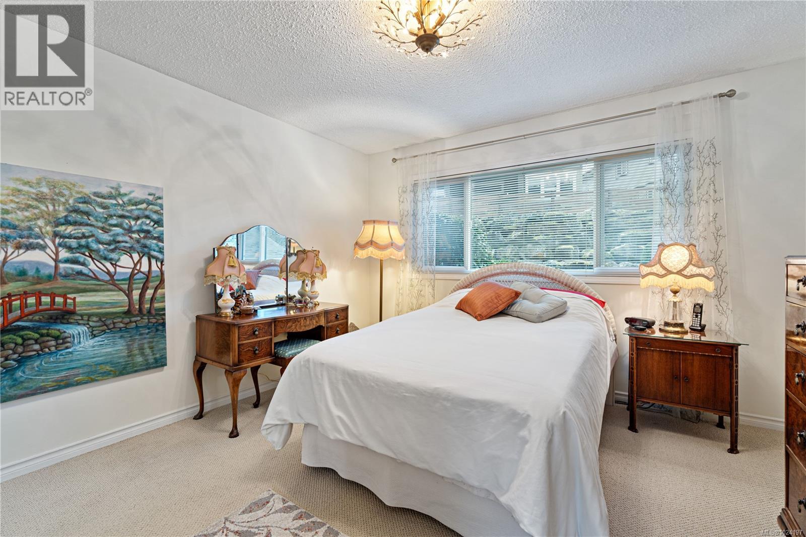 562 Rothdale Rd, Ladysmith