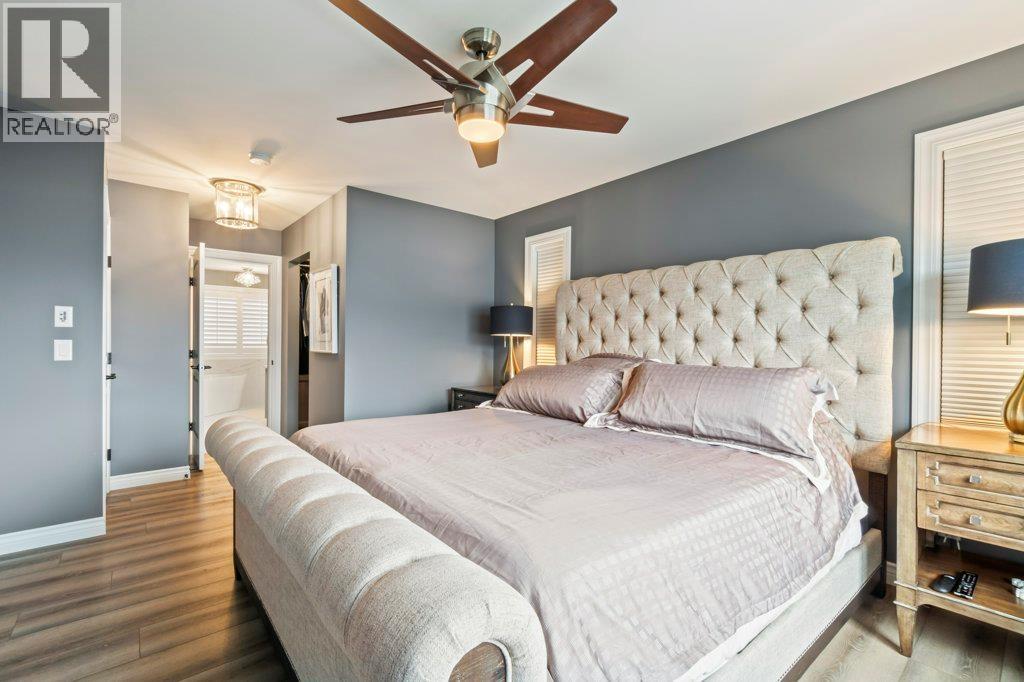 3949 Desert Pines Avenue, Peachland