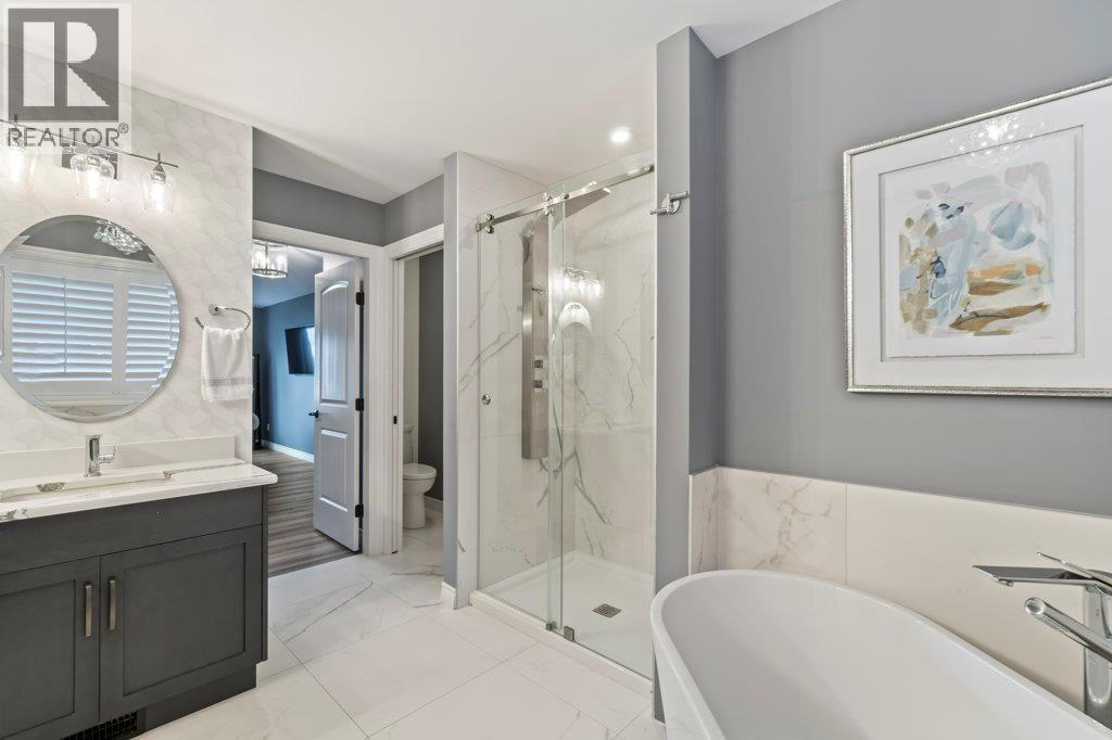 3949 Desert Pines Avenue, Peachland