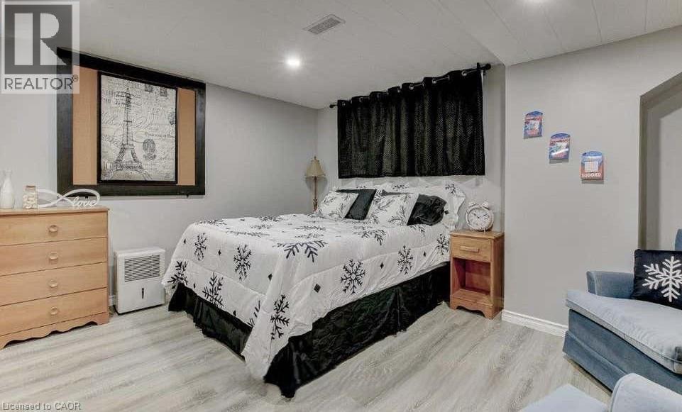 306 ADAMS Avenue - 19