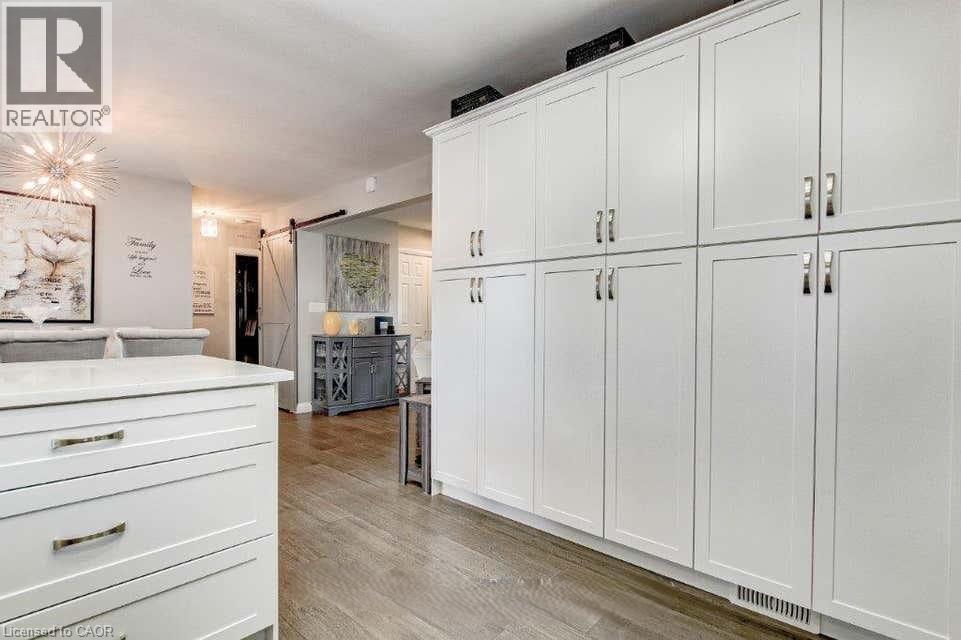 306 ADAMS Avenue - 8