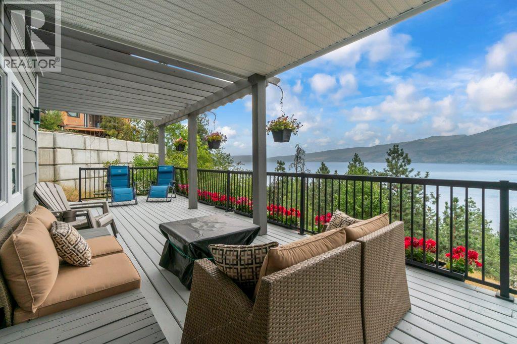 3949 Desert Pines Avenue, Peachland