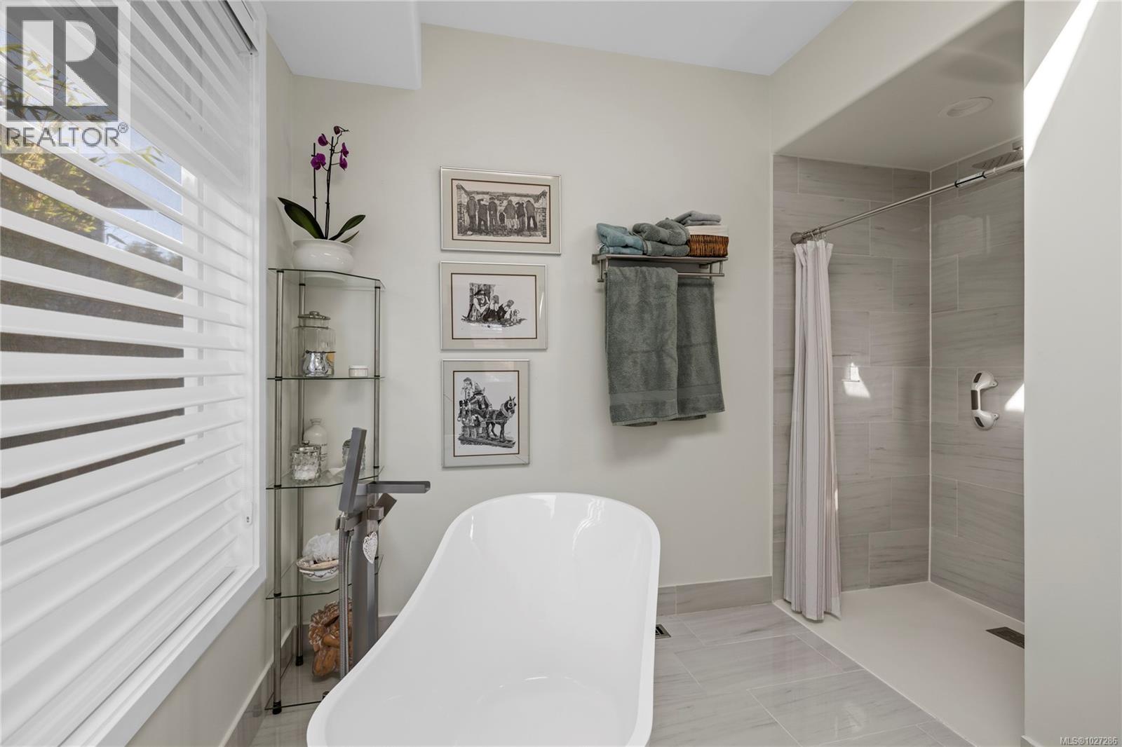 500 MUIRFIELD CLOSE - 36