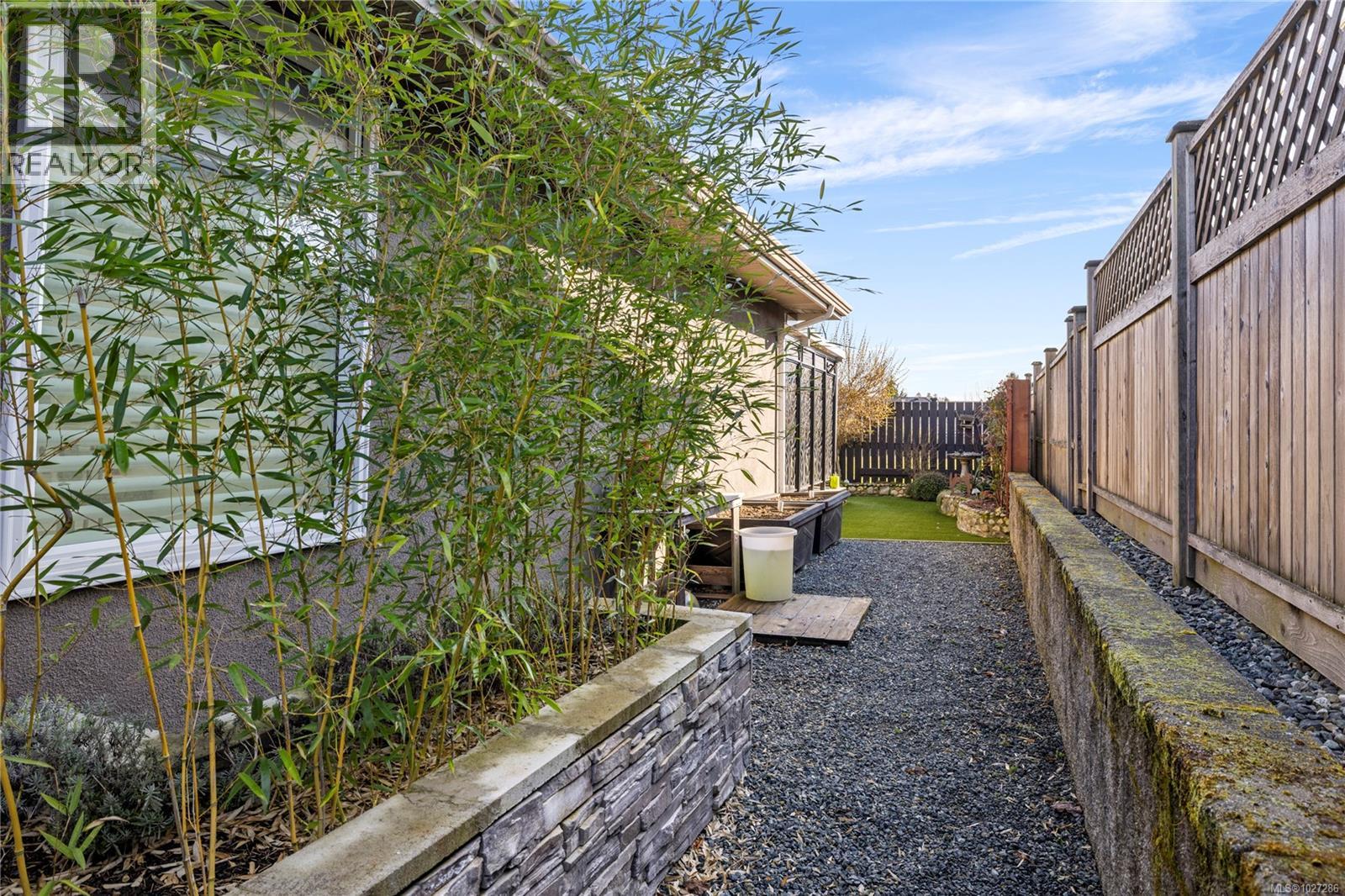 500 MUIRFIELD CLOSE - 48