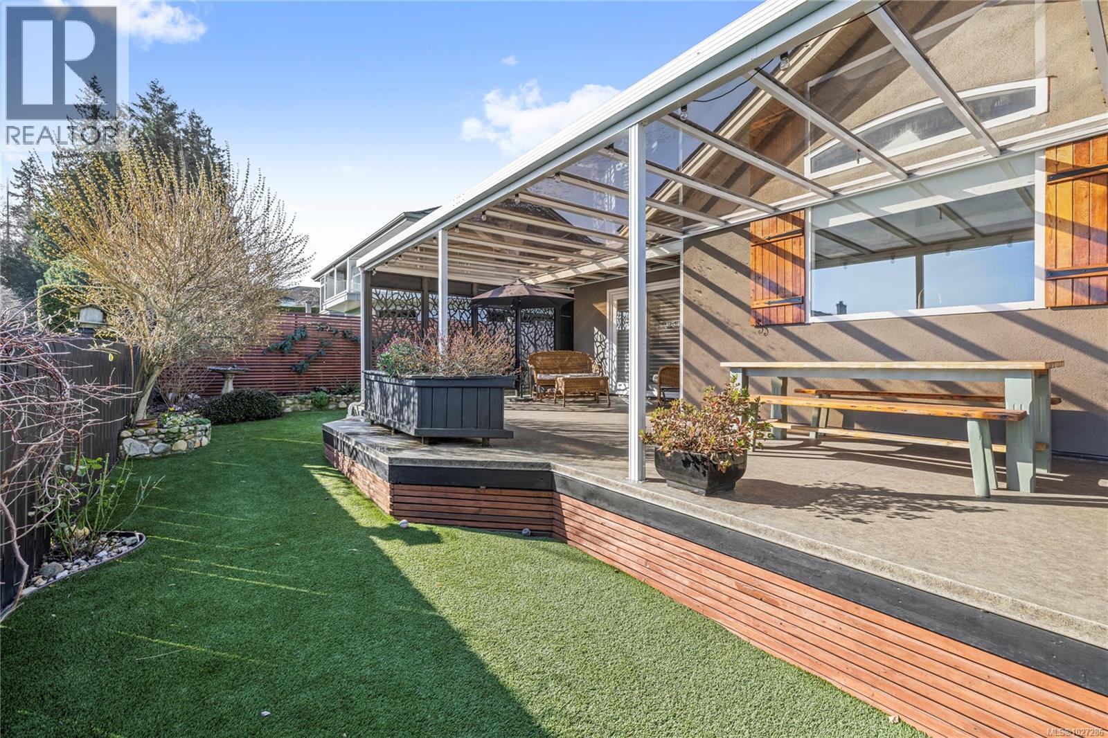 500 MUIRFIELD CLOSE - 54