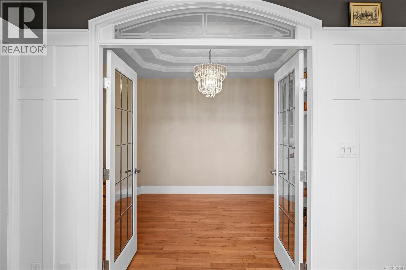 500 MUIRFIELD CLOSE - 32