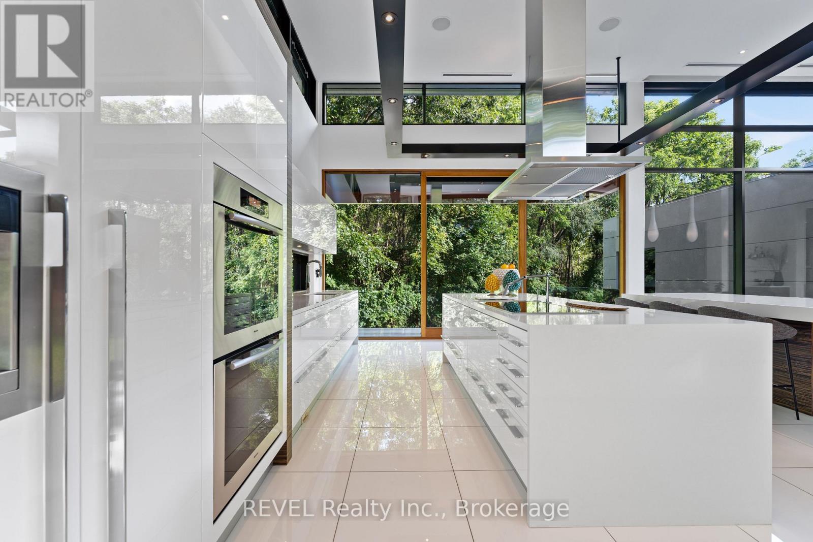 250 CANBORO ROAD - 14