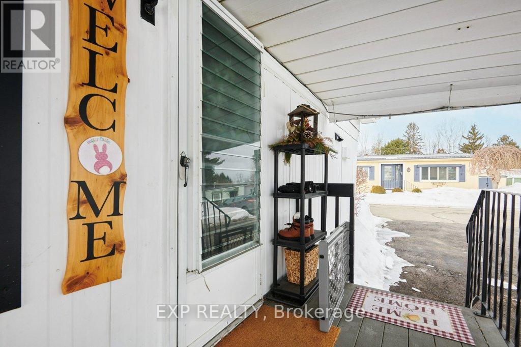 #7 1871 OXFORD AVENUE - 6