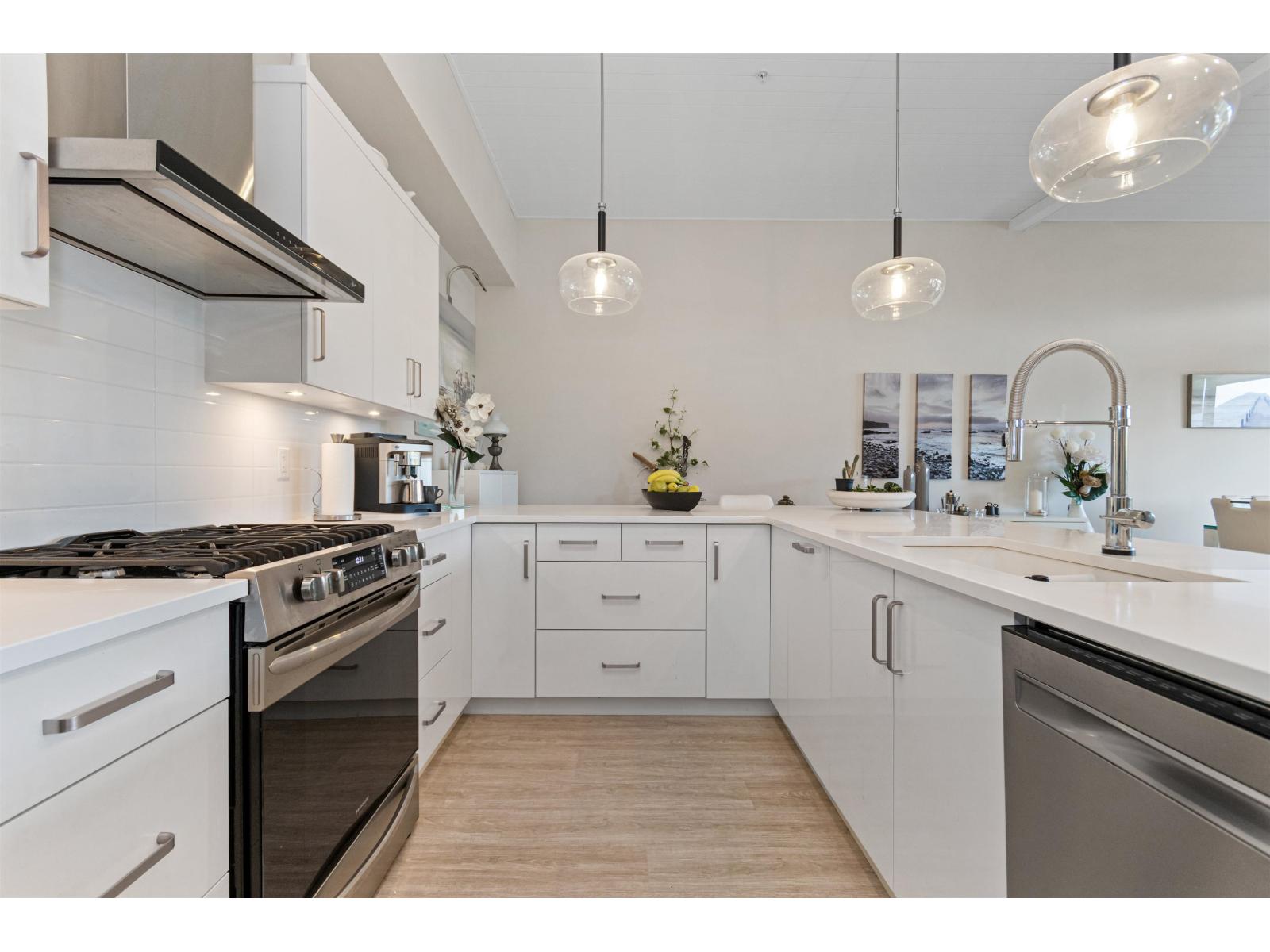 604 45745 WATSON ROAD, Sardis South, Chilliwack