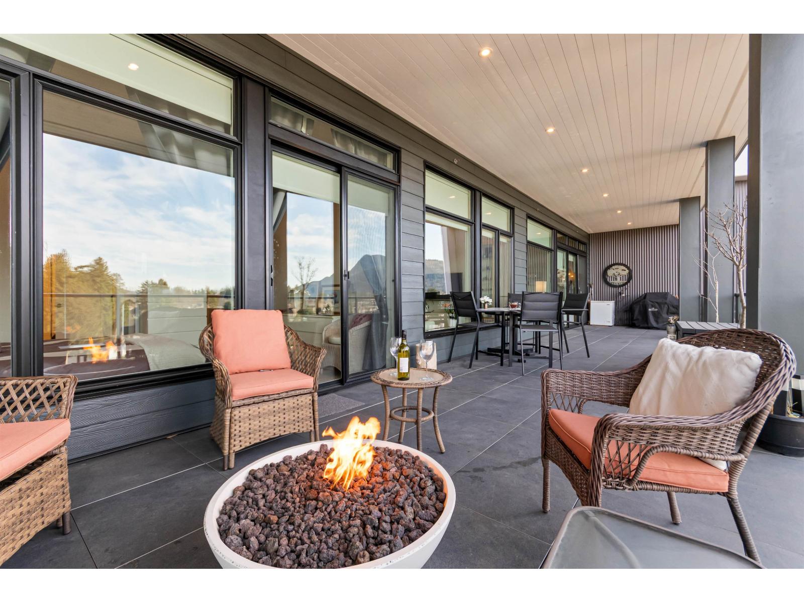 604 45745 WATSON ROAD, Sardis South, Chilliwack