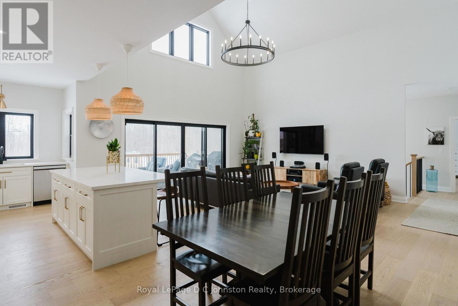 167 ALEXANDRIA STREET - 10
