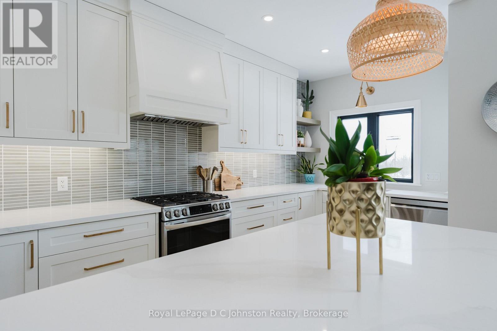167 ALEXANDRIA STREET - 12