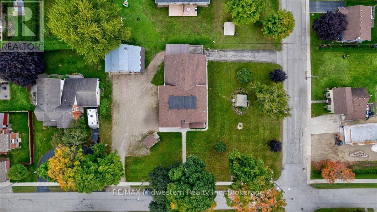 163 JOHN STREET S - 1