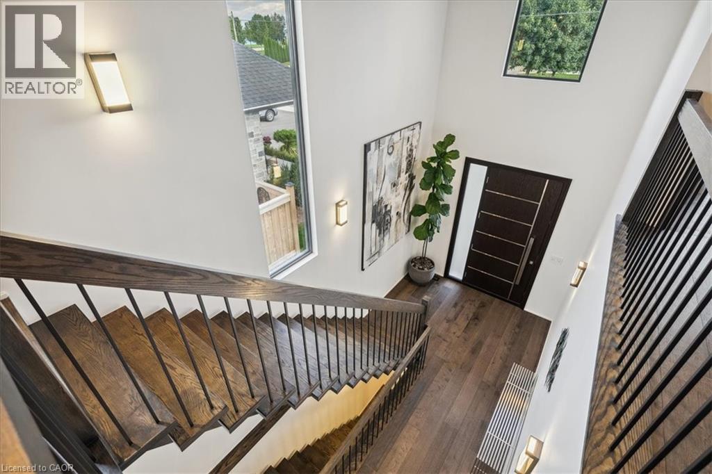 137 NEW LAKESHORE Road - 11