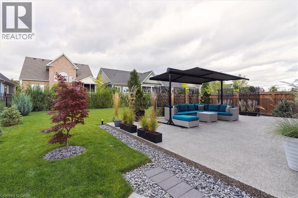 137 NEW LAKESHORE Road - 44