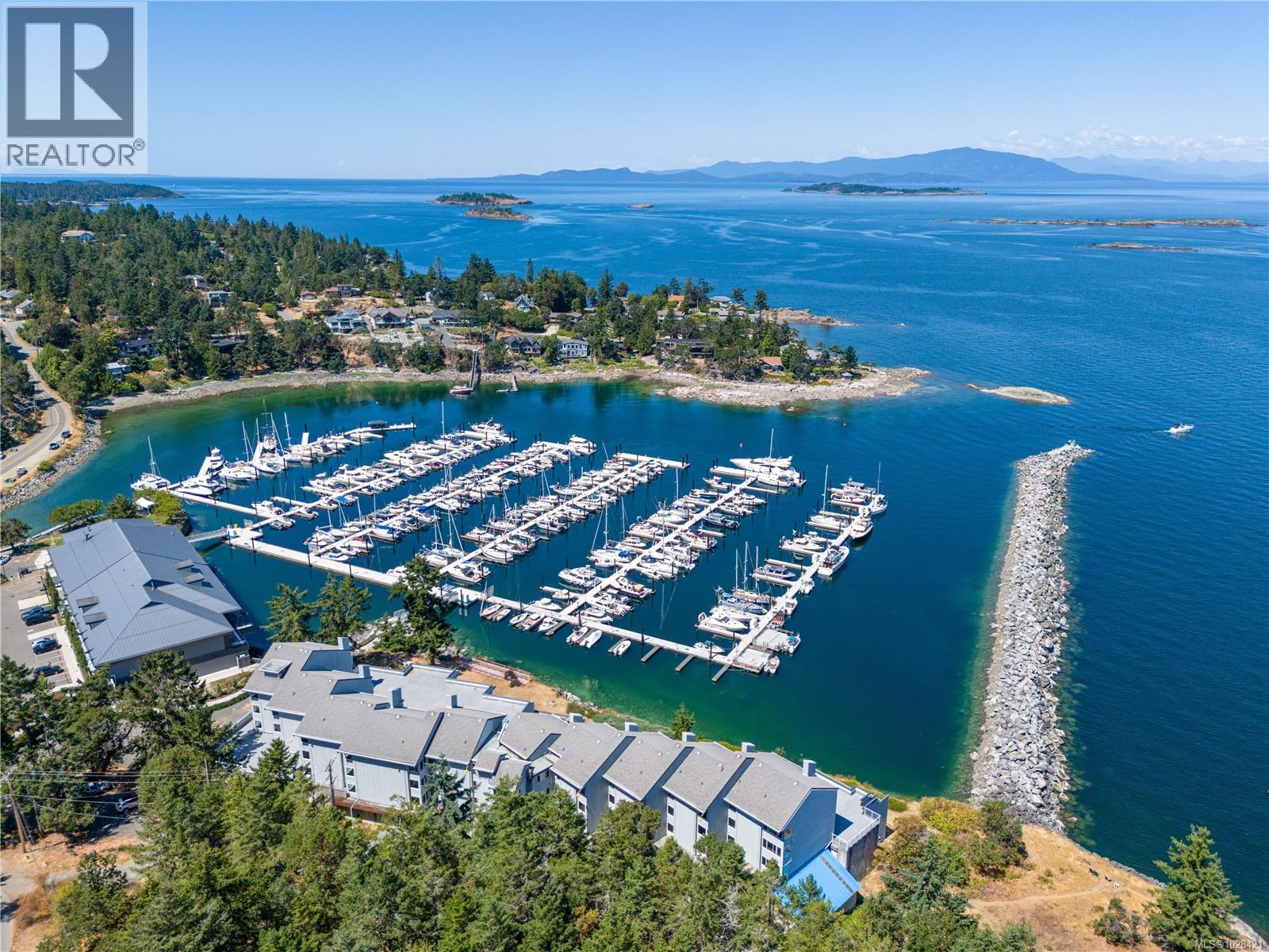 302 3555 Outrigger Rd, Nanoose Bay